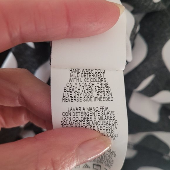 Tiana B Stretchy Scoop Neck Geometric Print Dress. Size PM - Picture 8 of 8